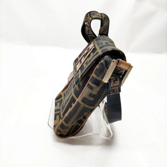 Authentic Fendi Brown Nylon Shoulder Bag mn480-121325 - Picture 2 of 15